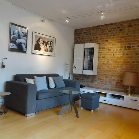 Landhausstil Trifft Moderne Muhlheim am Main Exteriör bild