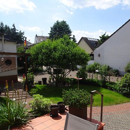 Landhausstil Trifft Moderne Muhlheim am Main Exteriör bild